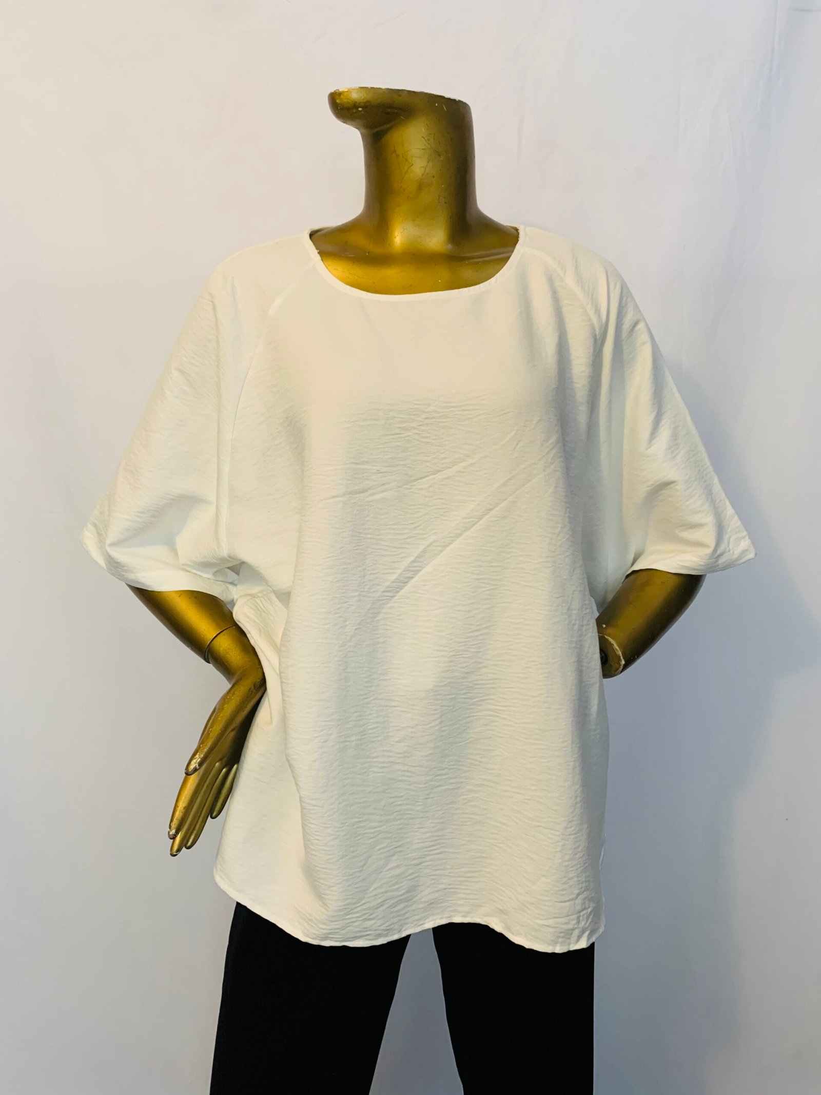 IMG_8147 White Plain Top {Size | 12} - Image 1